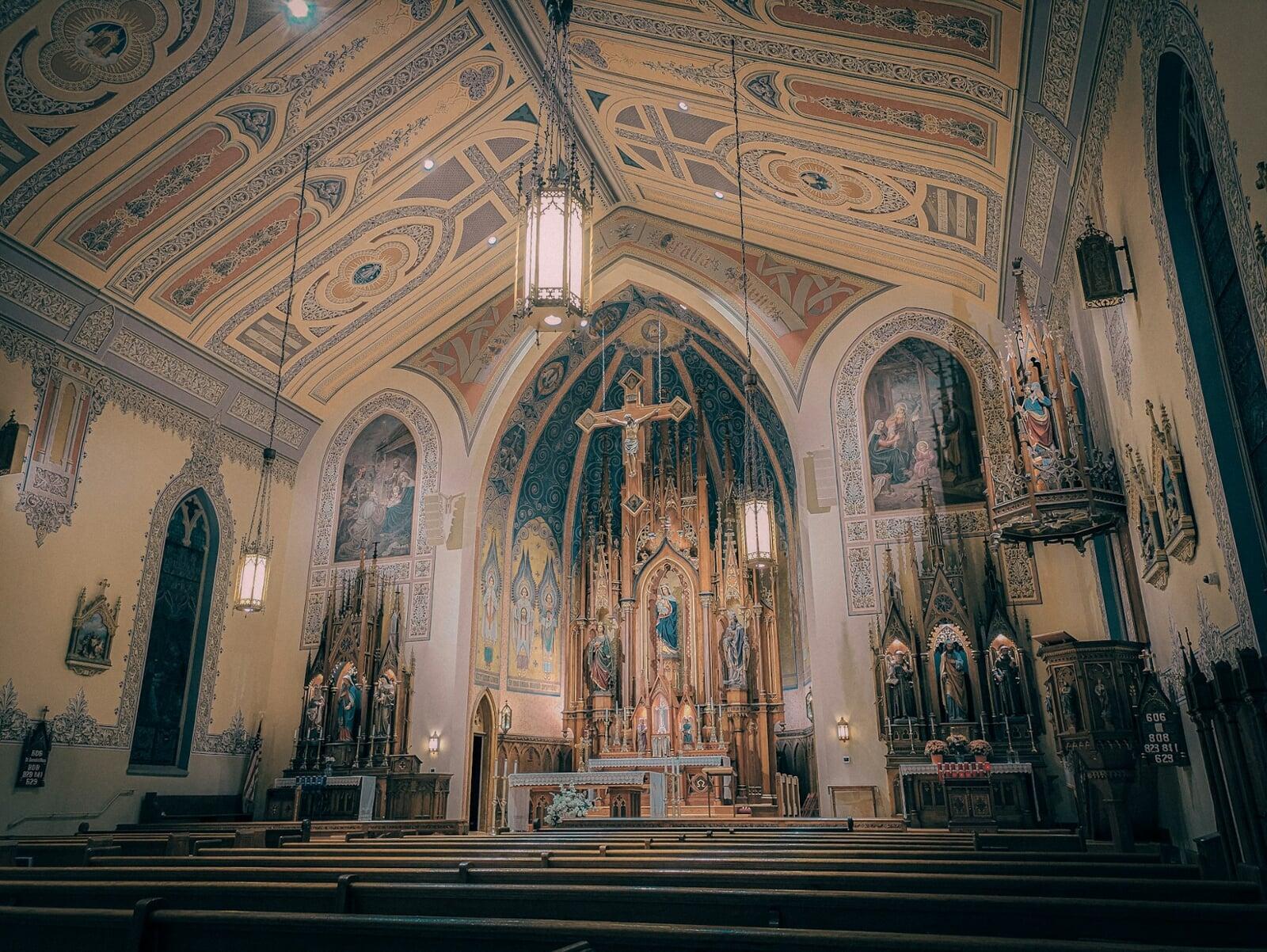 Sacred Architecture: The Art and Spirit of Building for the Divine